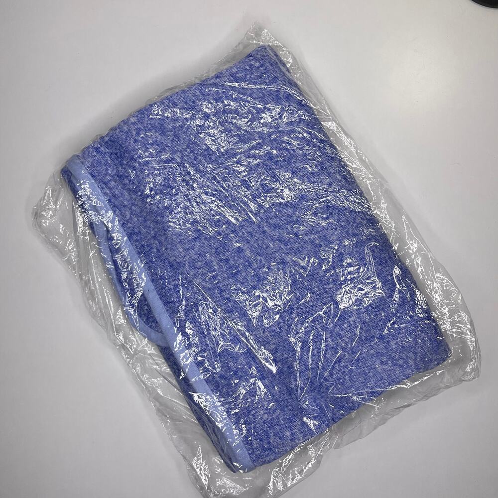 United Airlines Light Dark Blue Marl Knit In Flight Blanket 2026 Edition Sealed!
